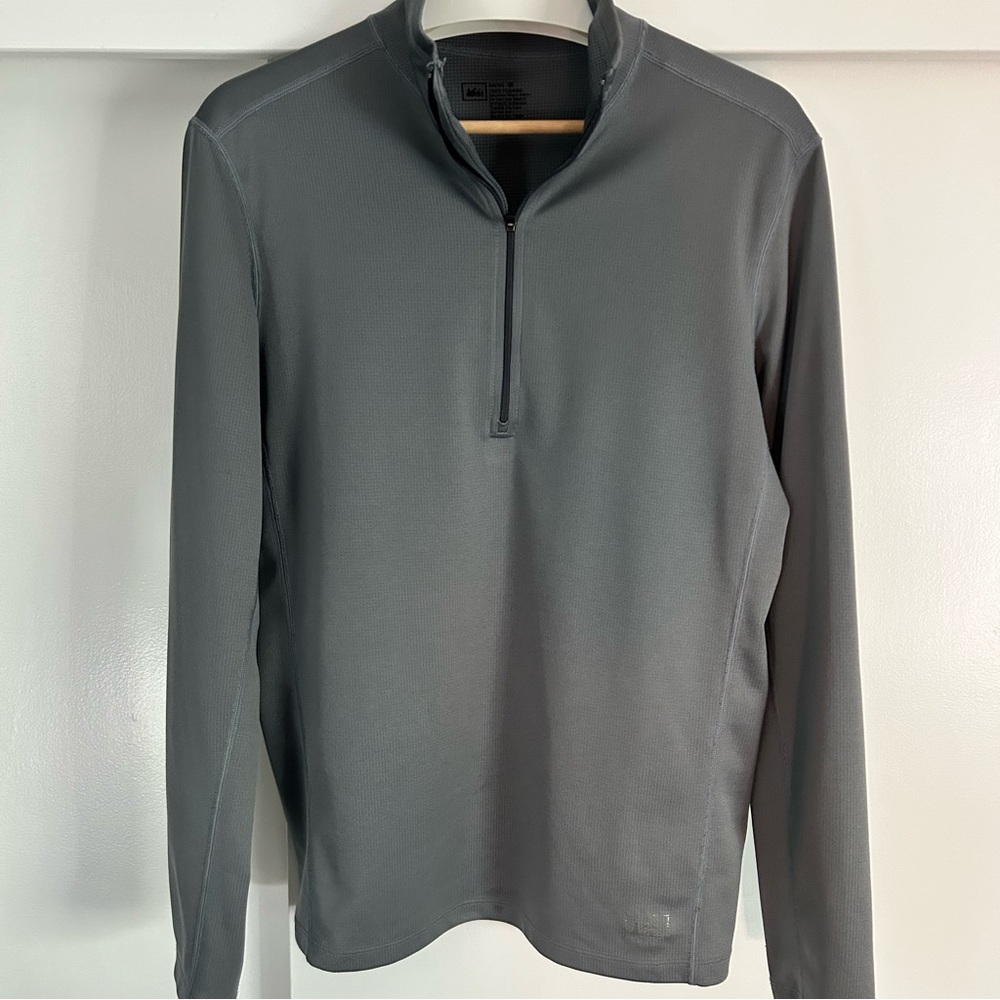 REI men’s medium quarter zip layering